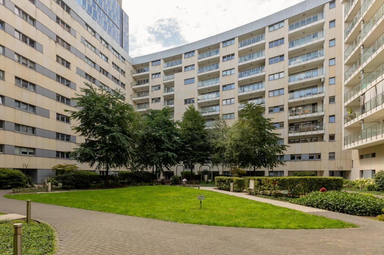 Deluxe Apartment Wronia 45 With Ac, Parking & Balcony By Renters Prestige Warschau Buitenkant foto