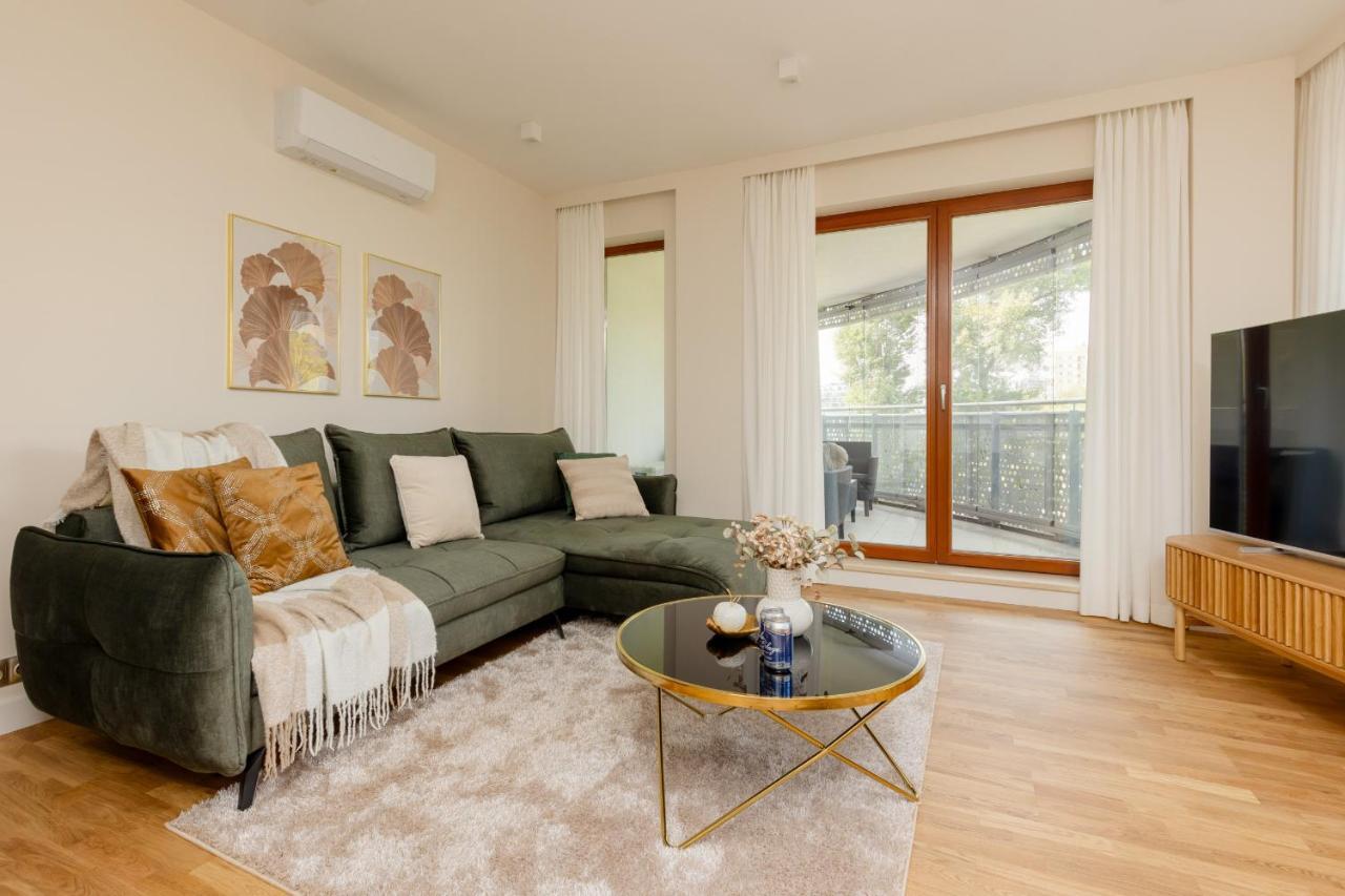 Deluxe Apartment Wronia 45 With Ac, Parking & Balcony By Renters Prestige Warschau Buitenkant foto